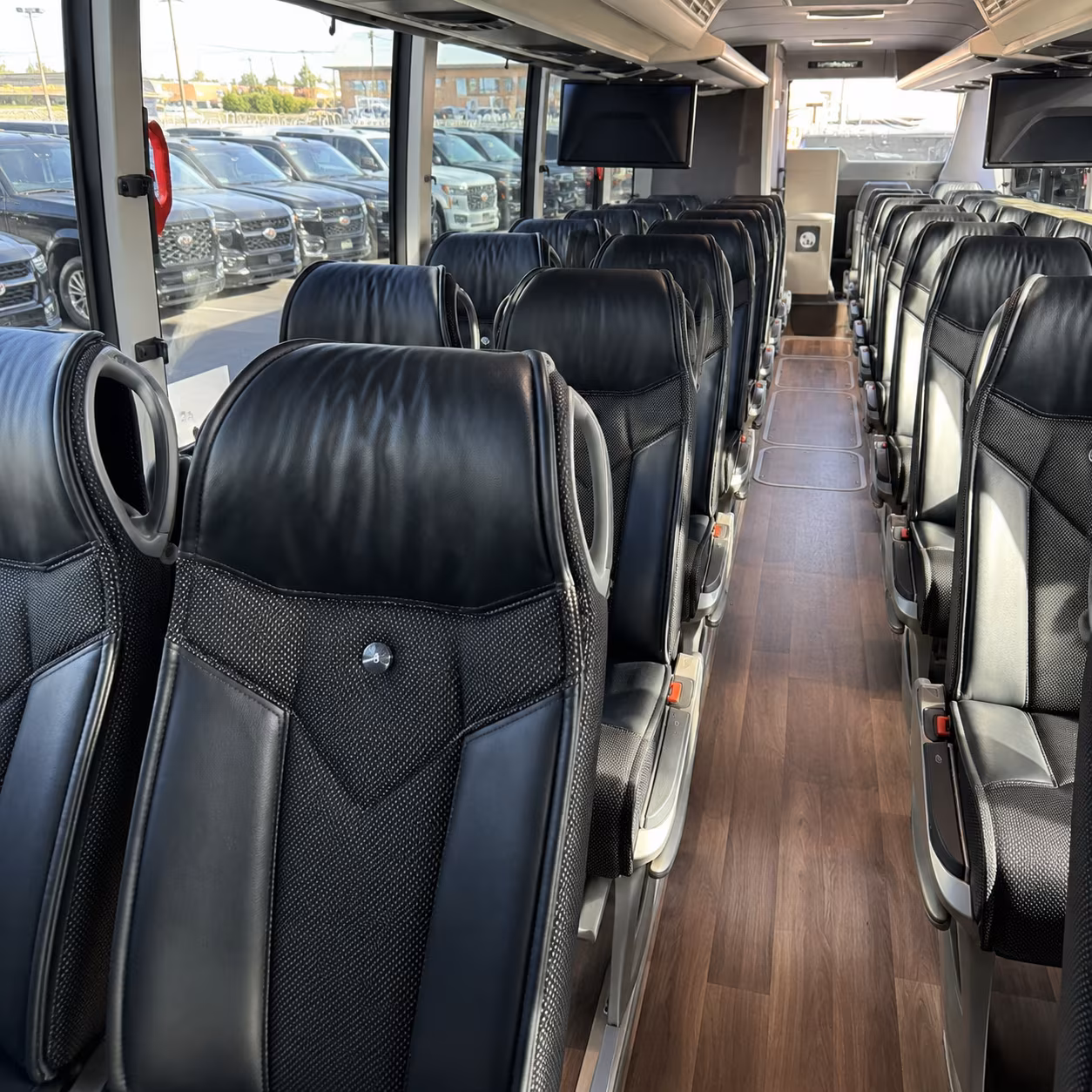 new braunfels show up to new braunfels concerts in a charter bus