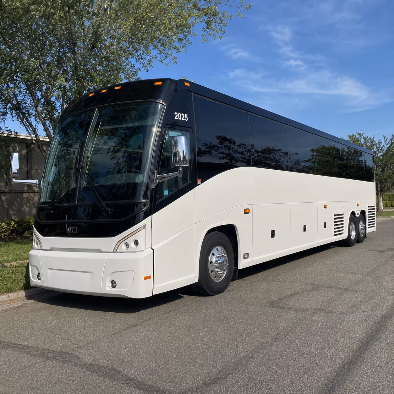 sxsw acl and formula 1 weekends fill up fast book your aus shuttle early